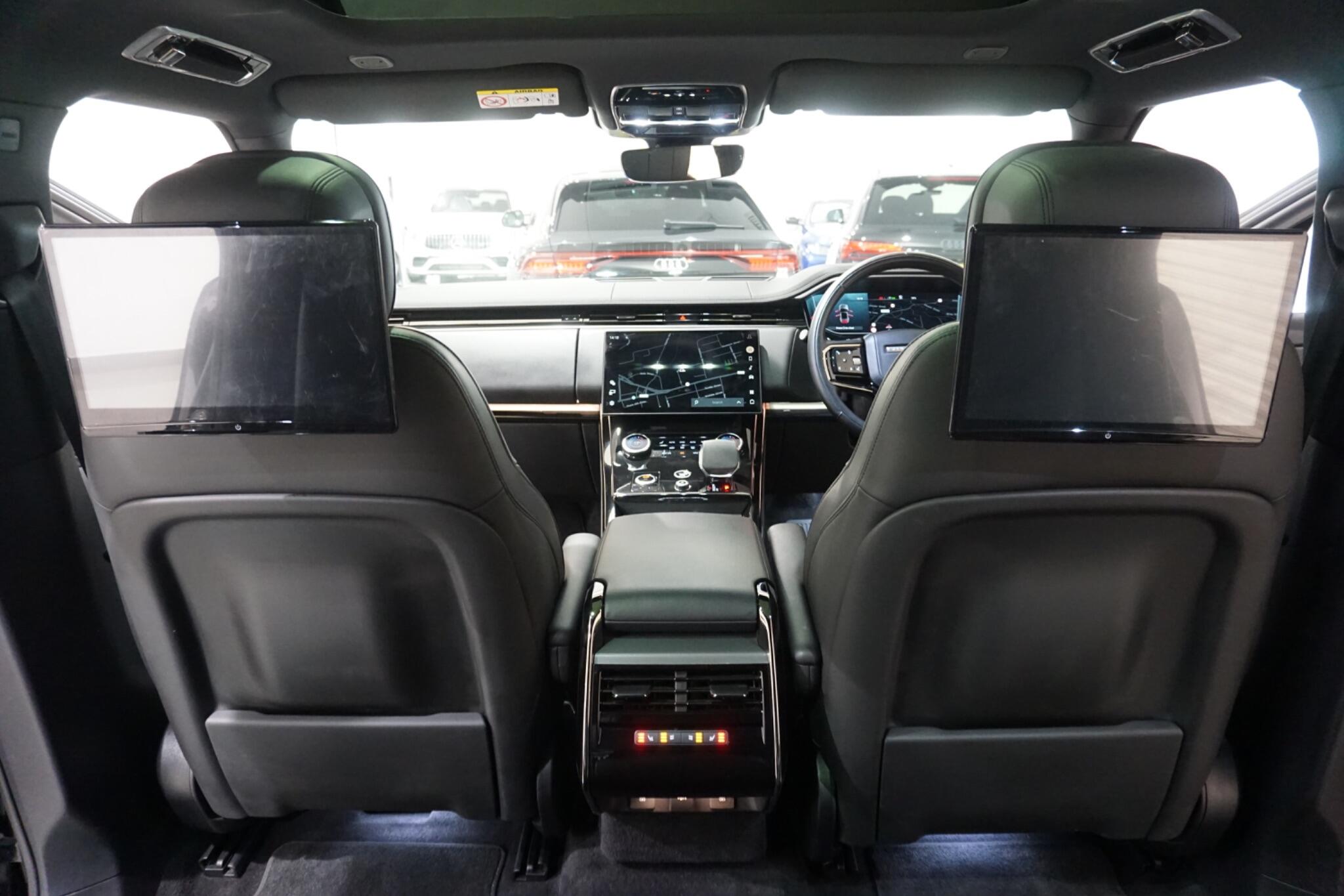 Land Rover Range Rover Sport 3.0 D300 MHEV Dynamic SE SUV 5dr Diesel Auto 4WD Euro 6 (s/s) (300 ps)